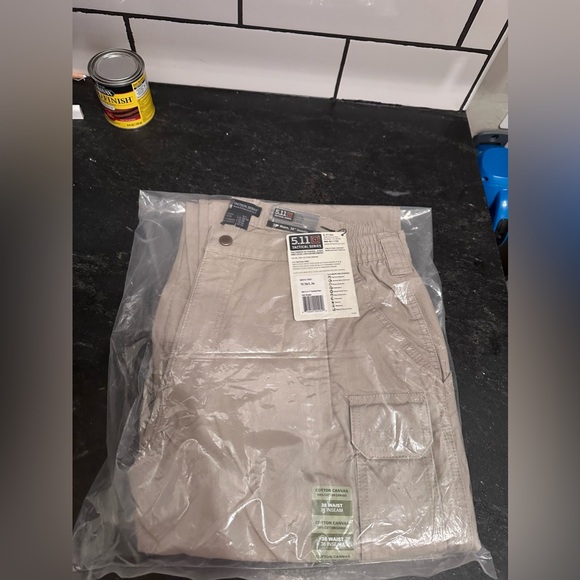 Men’s 5.11 tactical kaki cotton canvas pant - Picture 5 of 11